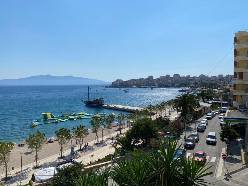 Sea Breeze Apartment Sarande Bagian luar foto