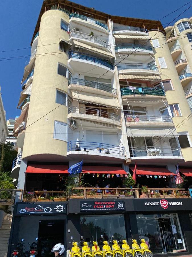 Sea Breeze Apartment Sarande Bagian luar foto