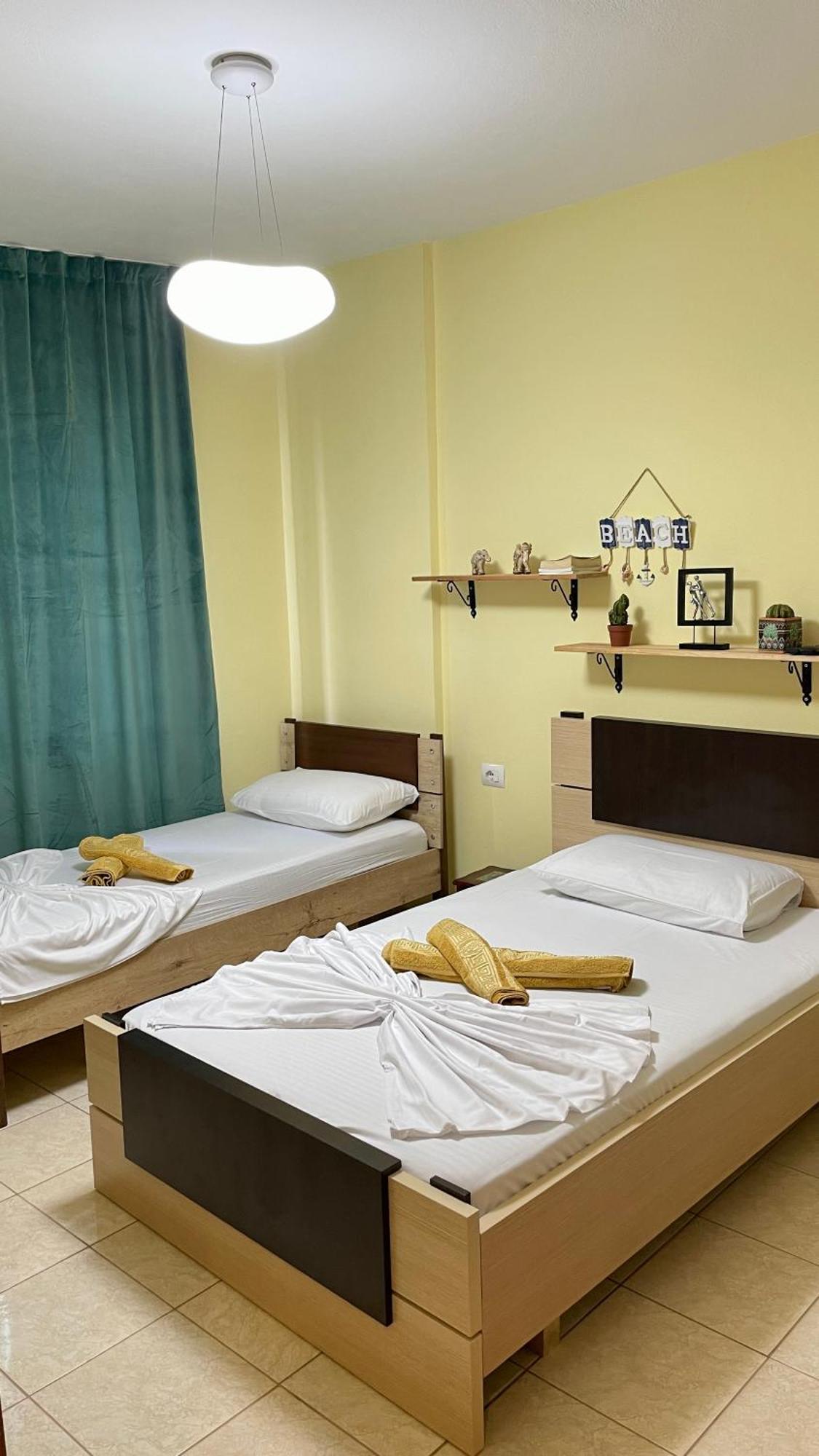 Sea Breeze Apartment Sarande Bagian luar foto