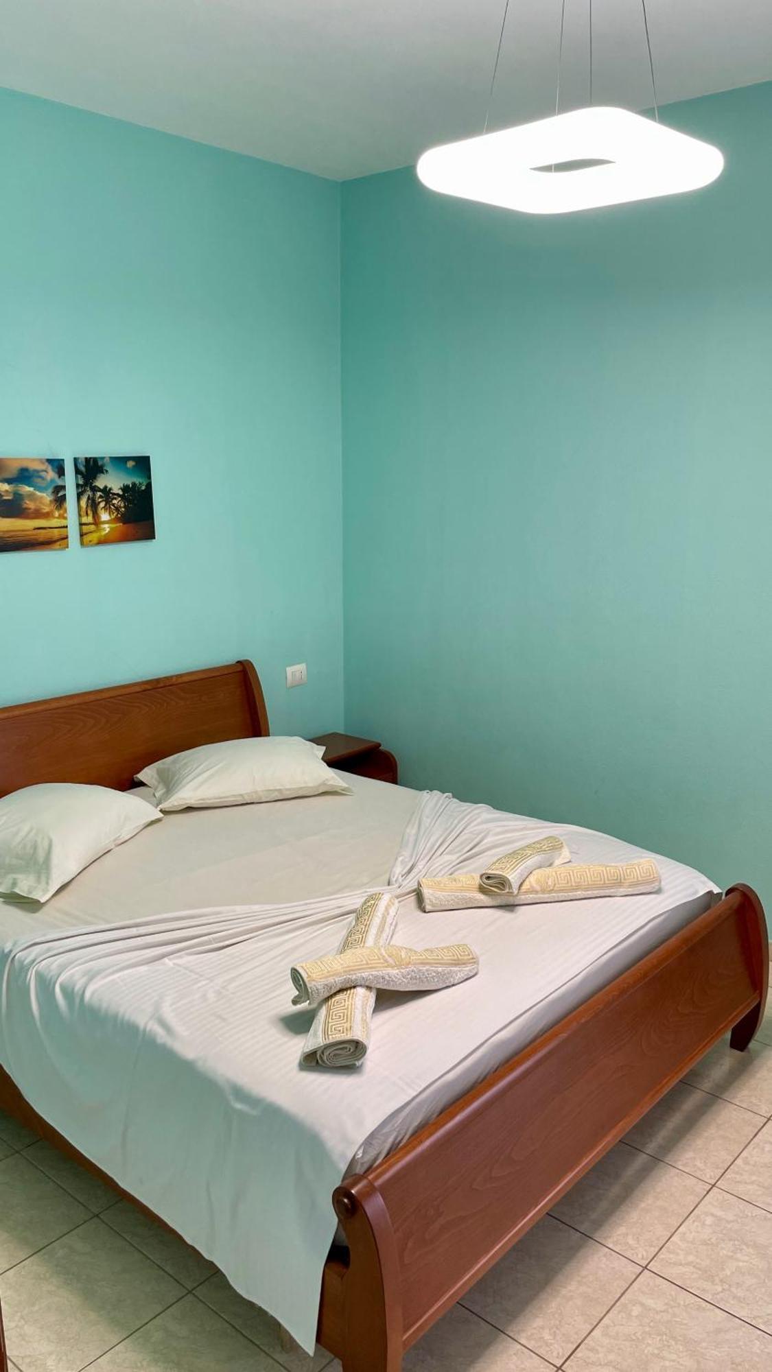 Sea Breeze Apartment Sarande Bagian luar foto