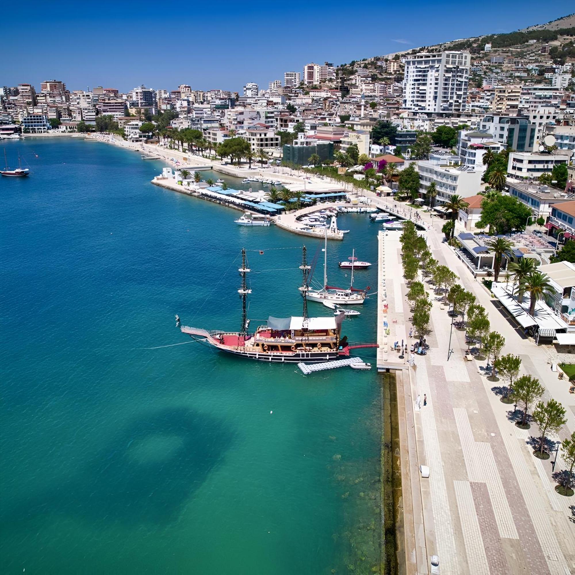 Sea Breeze Apartment Sarande Bagian luar foto